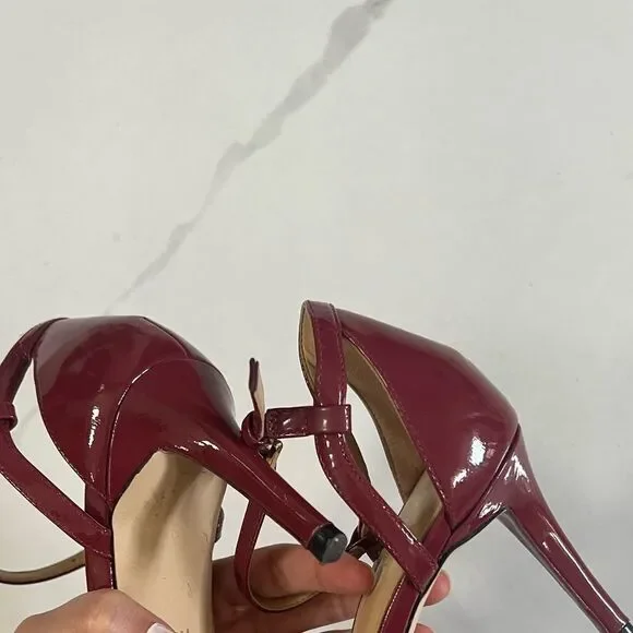 Michael Kors Sandals - Picture 11 of 14